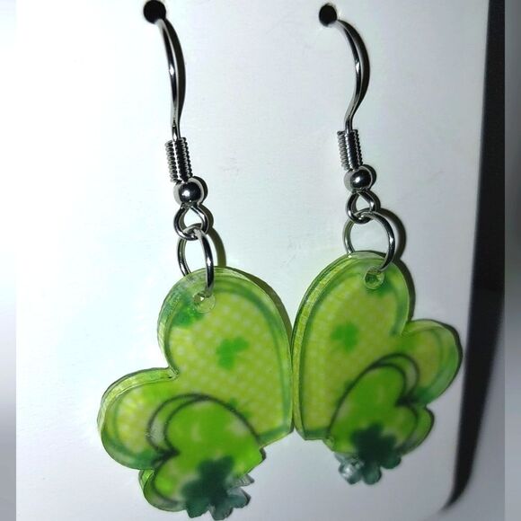 Super cute St Patrick's lucky green earrings - Picture 3 of 6